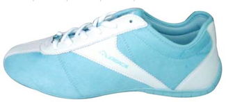 美国Jordache休闲鞋与服饰全渠道批发零售 聚焦福州荣登贸易的鞋帽批发优势